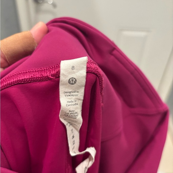 Lululemon InStill High-Rise Crop 23" in Magenta Purple 8 - Picture 6 of 7